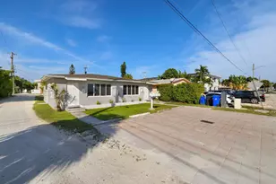 413-415 SE 23rd St, Fort Lauderdale, FL 33316 - Photo 3