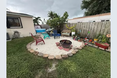1821 SW 50th Avenue, Fort Lauderdale, FL 33317 - Photo 9