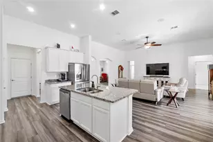 2390 SW Salmon Rd, Port Saint Lucie, FL 34953 - Photo 23