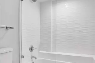 1150 Hillsboro Mile, Hillsboro Beach, FL 33062 - Photo 23