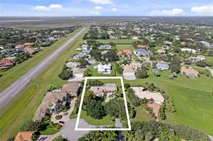 15555 Hawker Ln, Wellington, FL 33414 - Photo 47
