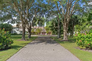 15555 Hawker Ln, Wellington, FL 33414 - Photo 7