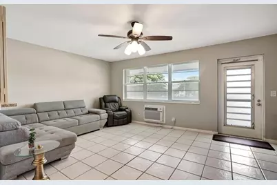 287 Farnham L #287, Deerfield Beach, FL 33442 - Photo 9