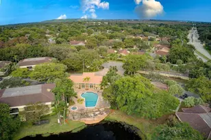 2448 NW 49th Terrace, Pompano Beach, FL 33063 - Photo 35