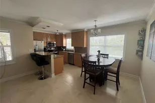 1221 SE 3rd St, Deerfield Beach, FL 33441 - Photo 11