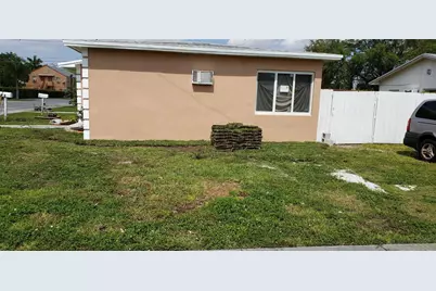 1213-1217 SW 3rd Avenue #1215, Dania Beach, FL 33004 - Photo 3