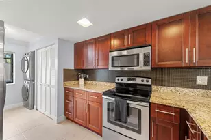 7110 SW 42nd Ct, Davie, FL 33314 - Photo 7