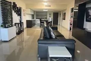 565 Oaks Ln, Pompano Beach, FL 33069 - Photo 13