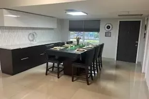 565 Oaks Ln, Pompano Beach, FL 33069 - Photo 17