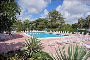 565 Oaks Ln, Pompano Beach, FL 33069 - Photo 7