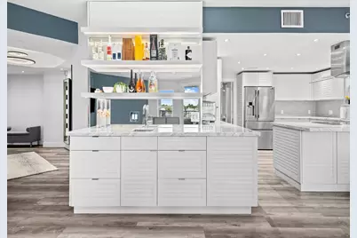 1050 Seminole Drive #2A, Fort Lauderdale, FL 33304 - Photo 3