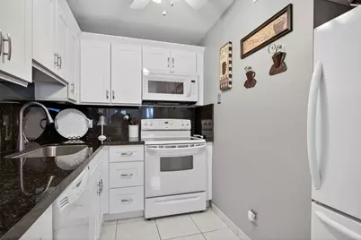 2850 NE 14th Street Causeway #107, Pompano Beach, FL 33062 - Photo 5