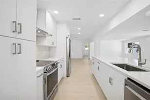 5621 NE 16th Ave, Fort Lauderdale, FL 33334 - Photo 11