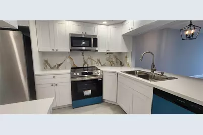 3503 Oaks Way #513, Pompano Beach, FL 33069 - Photo 3