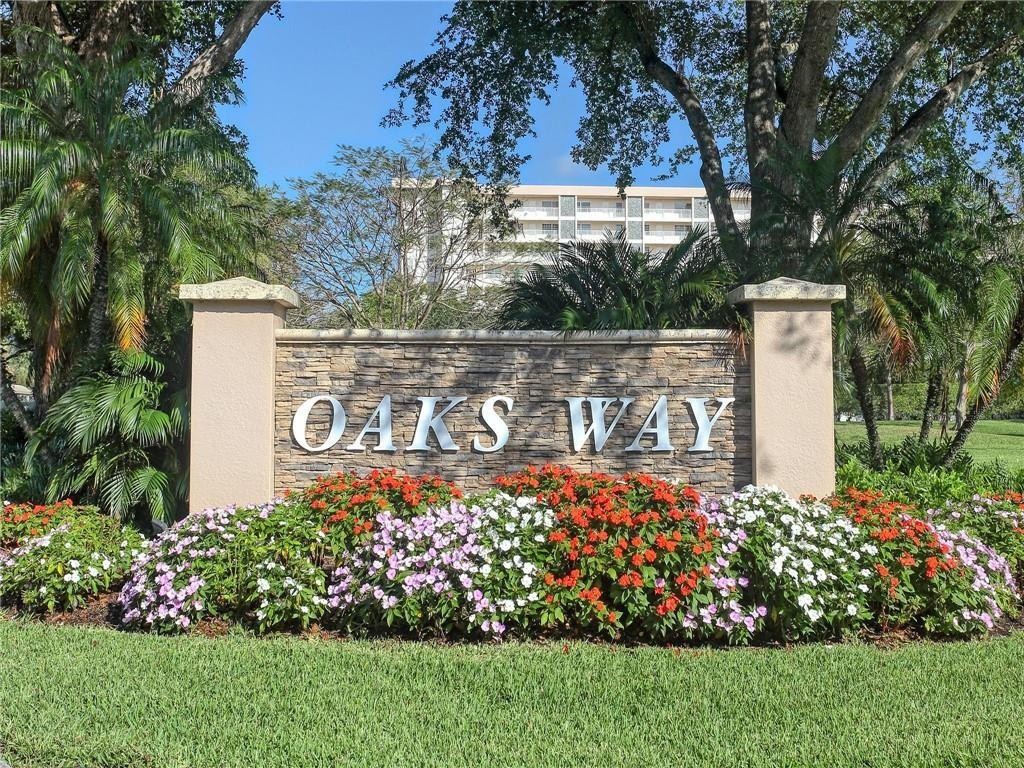 3503 Oaks Way #513 main architectural view