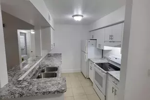 2622 NW 33rd St, Oakland Park, FL 33309 - Photo 3