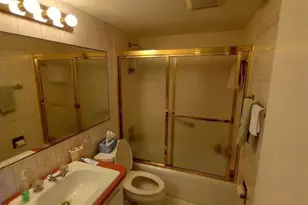 1200 Hibiscus Ave, Pompano Beach, FL 33062 - Photo 9