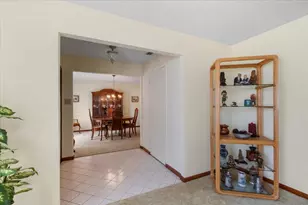 137 SE Turtle Creek Dr, Jupiter, FL 33469 - Photo 9