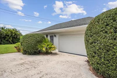 137 SE Turtle Creek Drive, Jupiter, FL 33469 - Photo 5