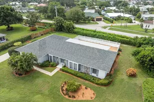 137 SE Turtle Creek Dr, Jupiter, FL 33469 - Photo 35