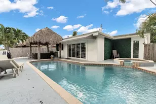 2233 SE 15th St, Pompano Beach, FL 33062 - Photo 1