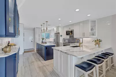 7125 Gulf Of Mexico #22, Longboat Key, FL 34228 - Photo 15