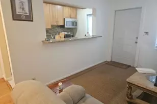 2404 NE 33rd Ave, Fort Lauderdale, FL 33305 - Photo 5