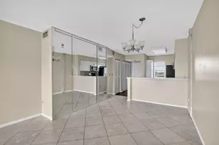 2236 N Cypress Bend Dr, Pompano Beach, FL 33069 - Photo 9