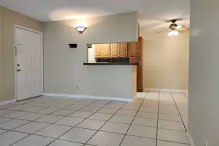 545 Trace Cir, Deerfield Beach, FL 33441 - Photo 5