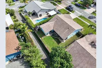 231 SE 9th Street, Dania Beach, FL 33004 - Photo 13