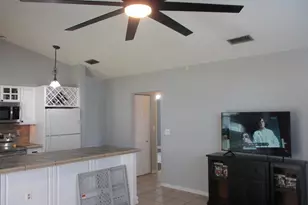 231 SE 9th St, Dania Beach, FL 33004 - Photo 5