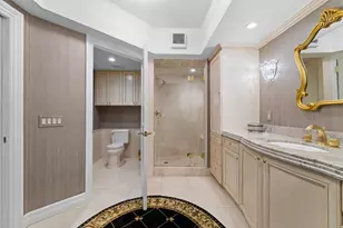 411 N New River Dr E, Fort Lauderdale, FL 33301 - Photo 23