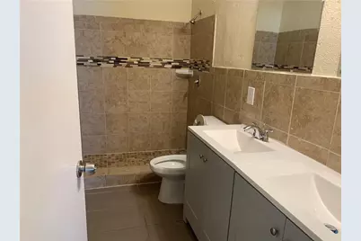 2701 NW 21st Street, Fort Lauderdale, FL 33311 - Photo 17