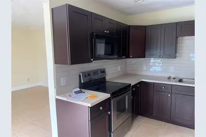 2701 NW 21st Street, Fort Lauderdale, FL 33311 - Photo 9
