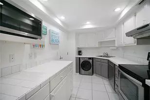 2400 Presidential Way, West Palm Beach, FL 33401 - Photo 5