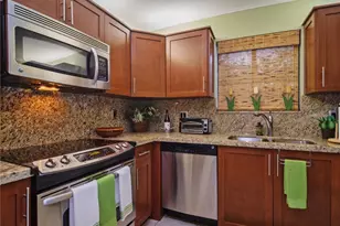 301 Lakeview Dr, Weston, FL 33326 - Photo 7