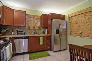 301 Lakeview Dr, Weston, FL 33326 - Photo 5