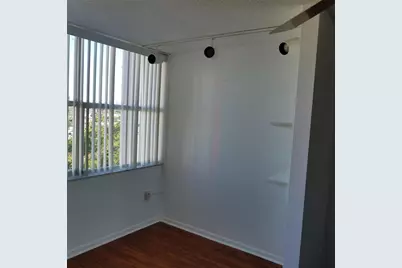 1300 NE Miami Gardens Drive #810e, Miami, FL 33179 - Photo 3