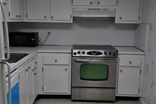 1300 NE Miami Gardens Dr, Miami, FL 33179 - Photo 15