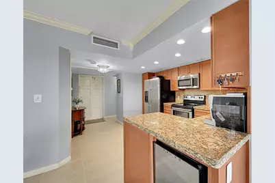 3100 N Palm Aire Drive #606, Pompano Beach, FL 33069 - Photo 9