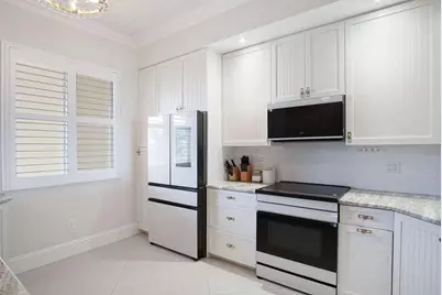 3 Harbour Isle Drive #302, Fort Pierce, FL 34949 - Photo 7