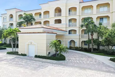 3 Harbour Isle Drive #302, Fort Pierce, FL 34949 - Photo 3