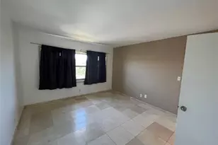 4311 Crystal Lake Dr, Pompano Beach, FL 33064 - Photo 9