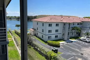 4311 Crystal Lake Dr, Pompano Beach, FL 33064 - Photo 7
