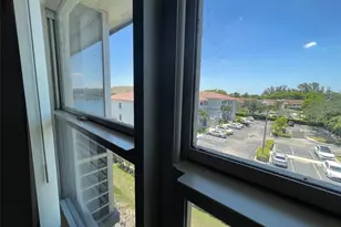 4311 Crystal Lake Dr, Deerfield Beach, FL 33064 - Photo 9