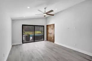 21392 Bridgeview Dr, Boca Raton, FL 33428 - Photo 15