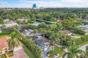 4860 SW 61st Ave, Davie, FL 33314 - Photo 41