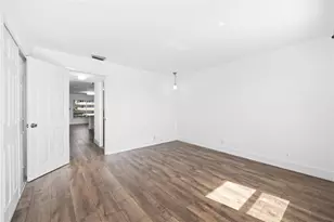 1100 Crystal Lake Dr, Deerfield Beach, FL 33064 - Photo 19