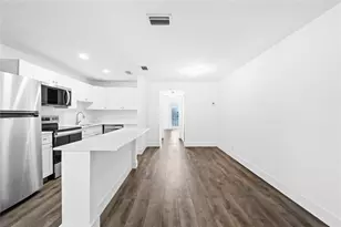 1100 Crystal Lake Dr, Deerfield Beach, FL 33064 - Photo 7