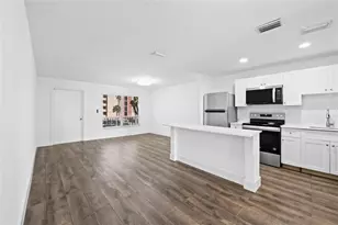 1100 Crystal Lake Dr, Deerfield Beach, FL 33064 - Photo 9